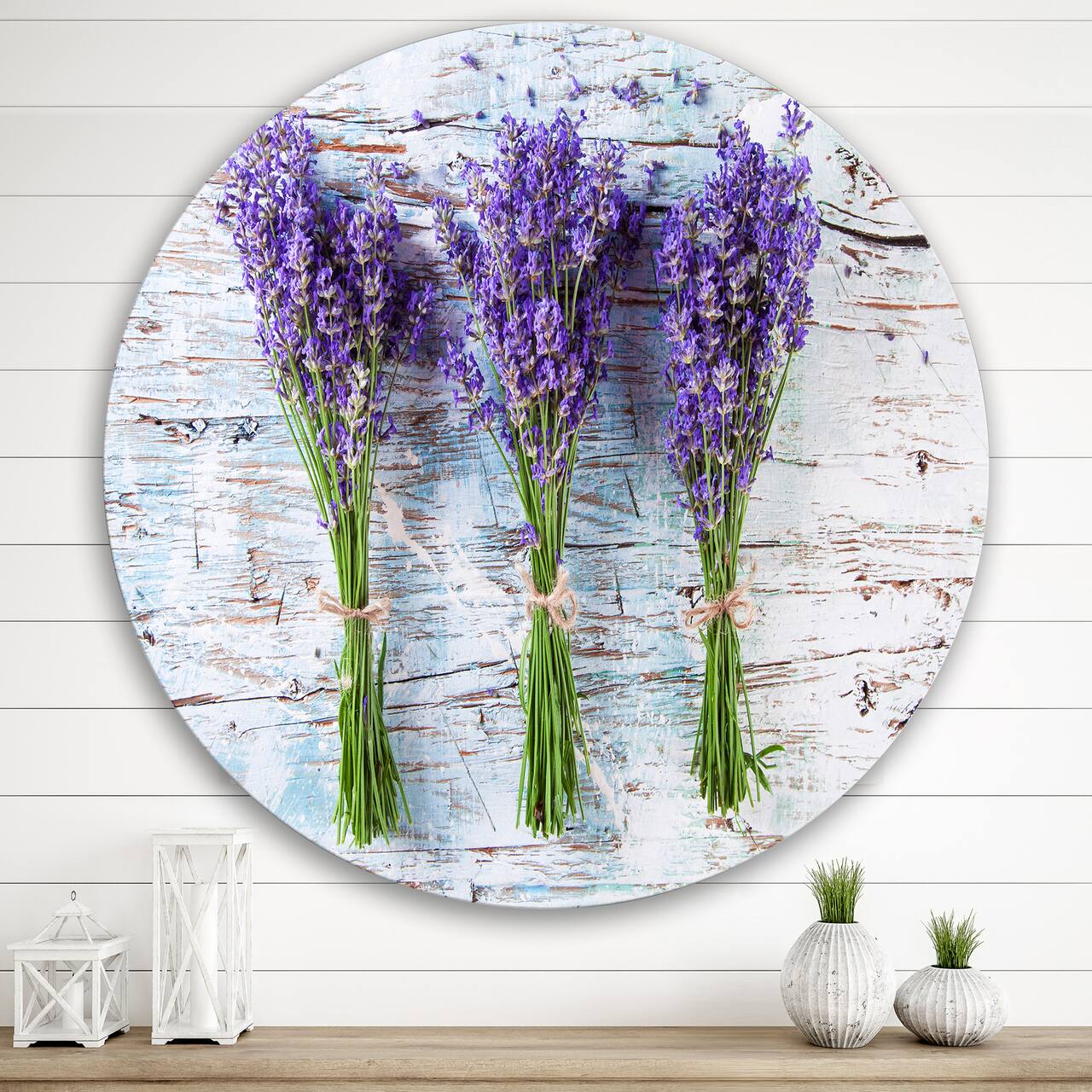 Designart - Fresh Lavender On Wood - Farmhouse Metal Circle Wall Art